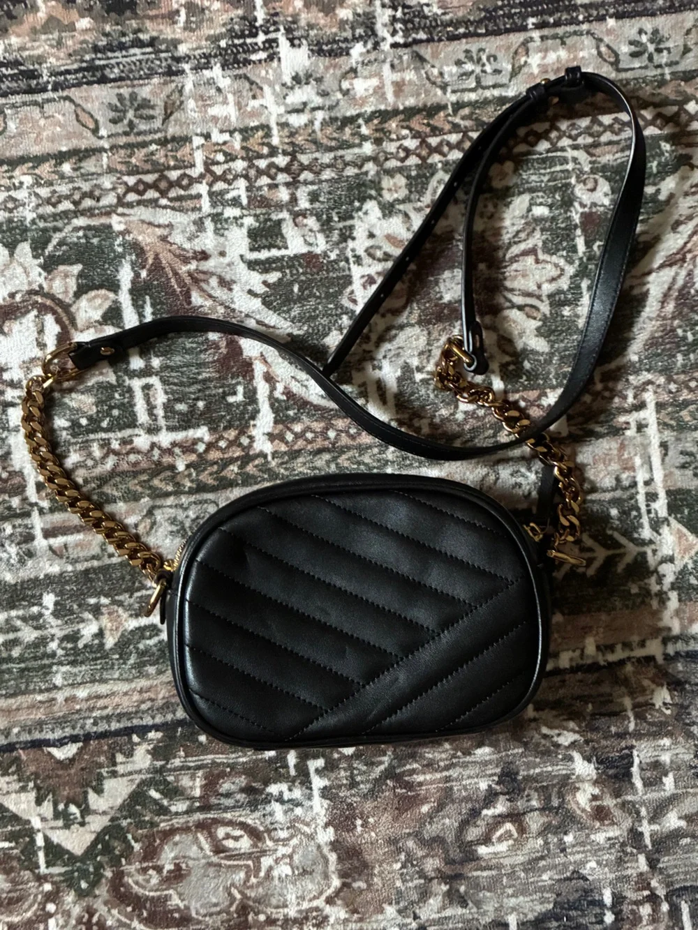 AUTHENTIC Tory Burch Kira Black Quilted Leather Crossbody – $225
